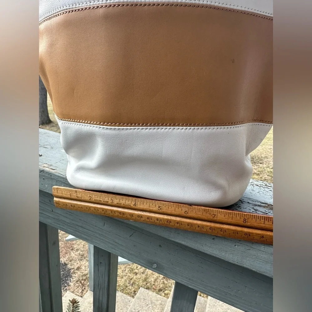 COACH Authentic Old Money Leather Rugby Duffle Bucket White Camel Purse F-13357